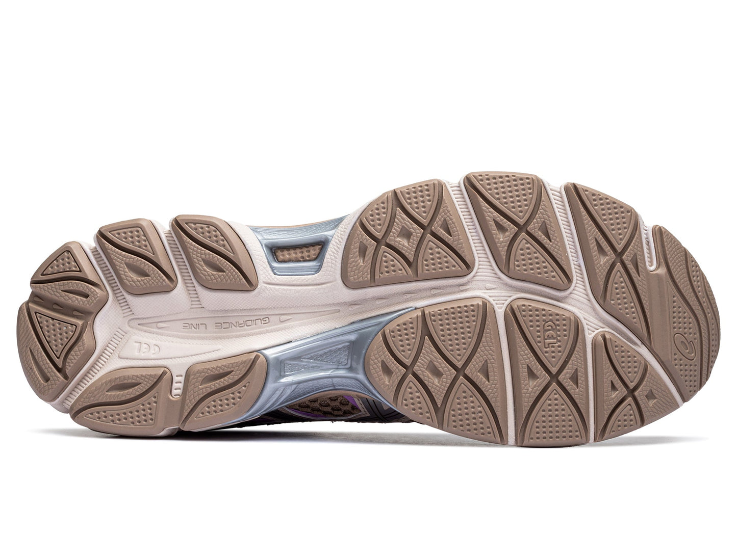 Asics Gel-Cumulus 16 in 'Cinnamon / Pure Silver'