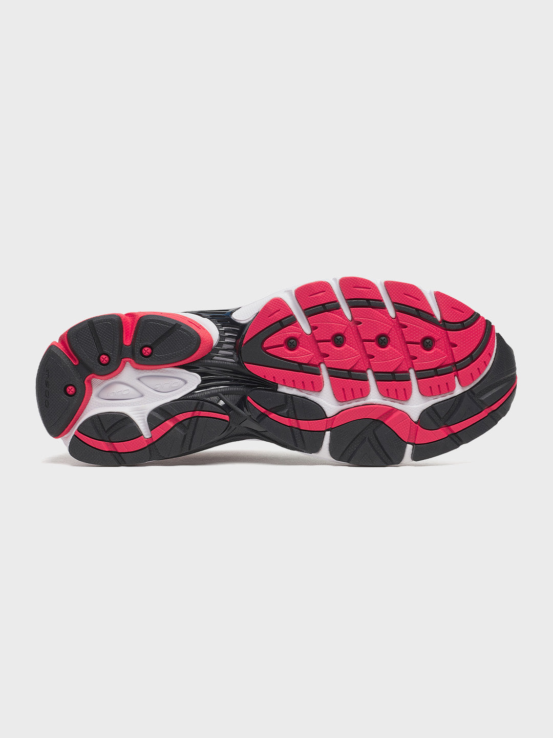 Saucony Progrid Omni 9 Sneakers | White/Red