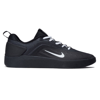 Nike SB Zoom Nyjah 4 Shoes - Black/White
