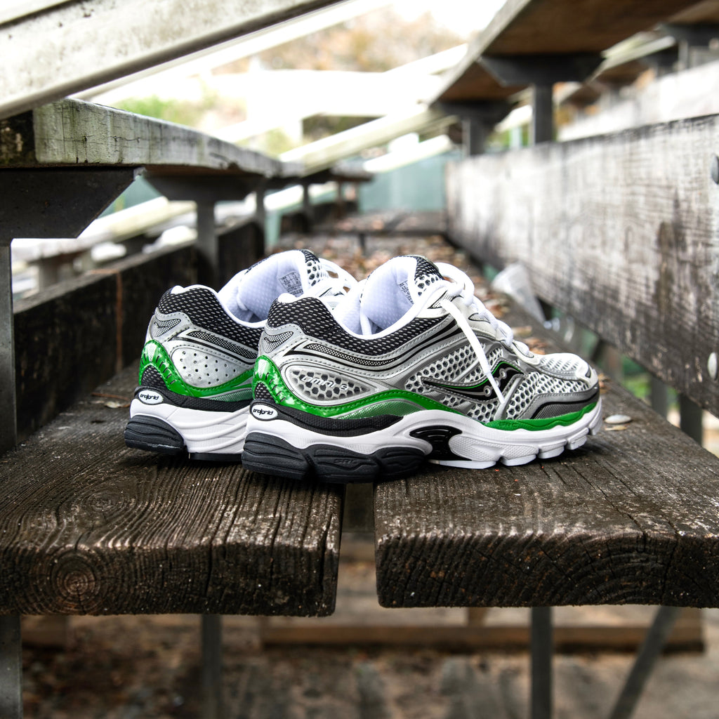Mens Saucony ProGrid Omni 9 (Silver/Green)