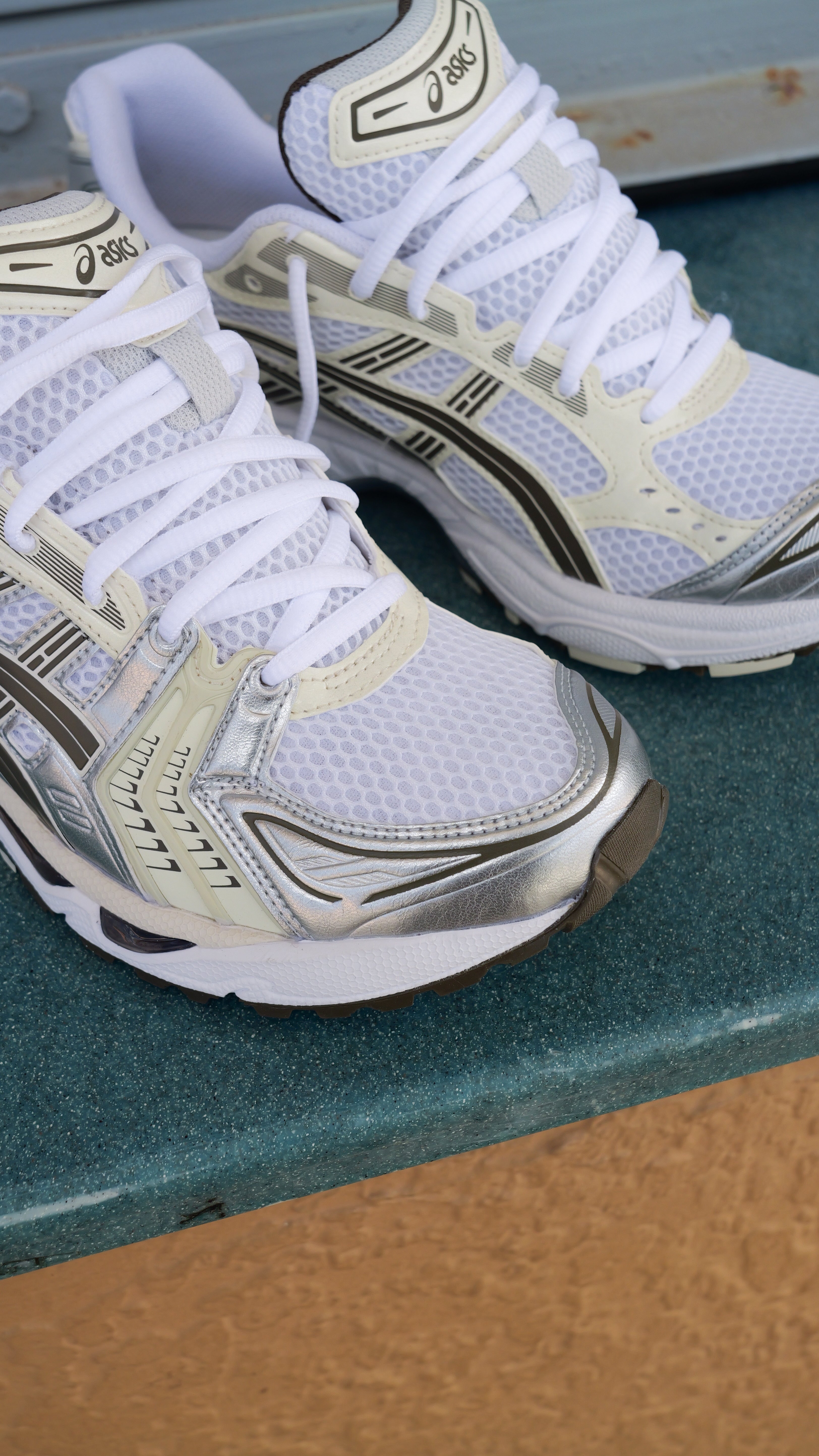 Mens Asics Gel-Kayano 14 (White/Ivory)