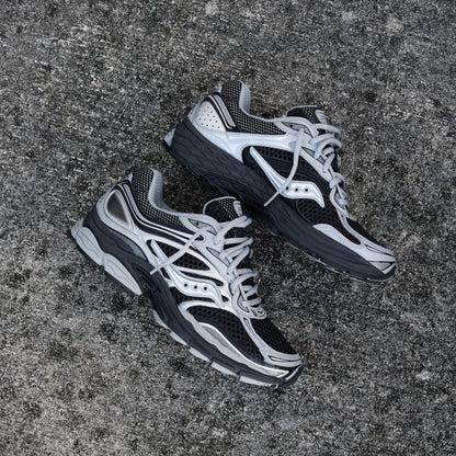Mens Saucony ProGrid Omni 9 (Black/Silver)
