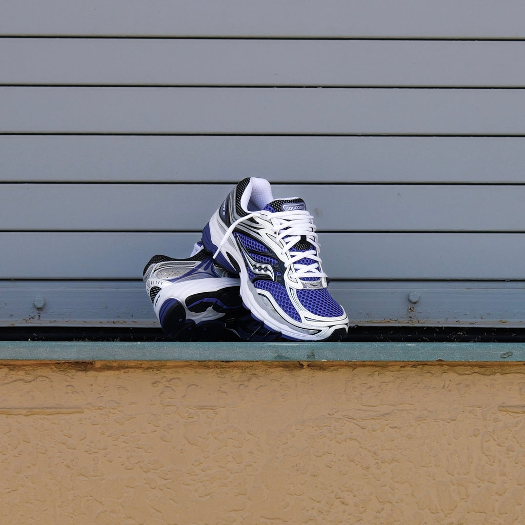 Mens Saucony ProGrid Omni 9 (Skipper Blue)