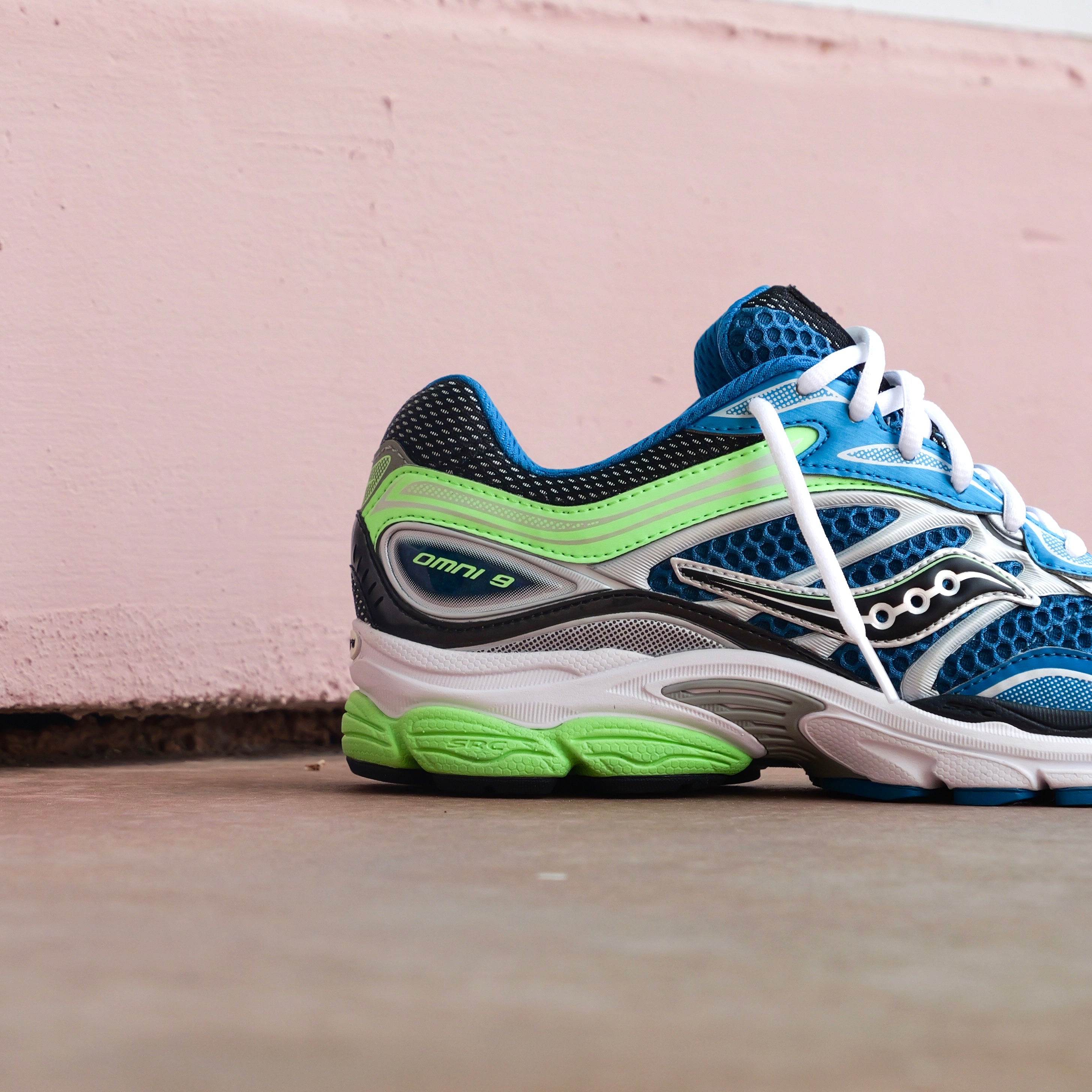 Mens Saucony ProGrid Omni 9 (Blue/Lime)