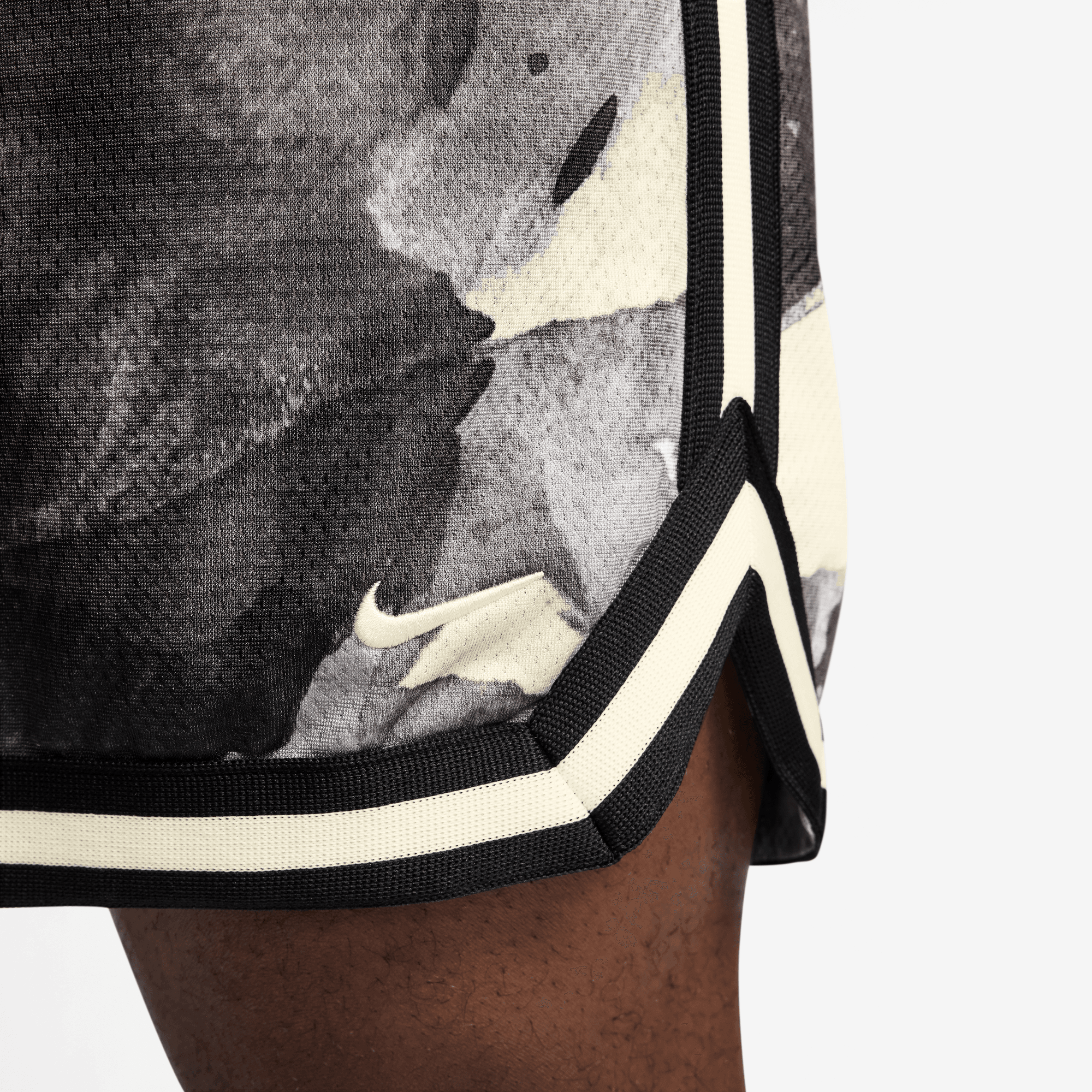 Men's Nike DNA Dri-FIT 6" Basketball Shorts