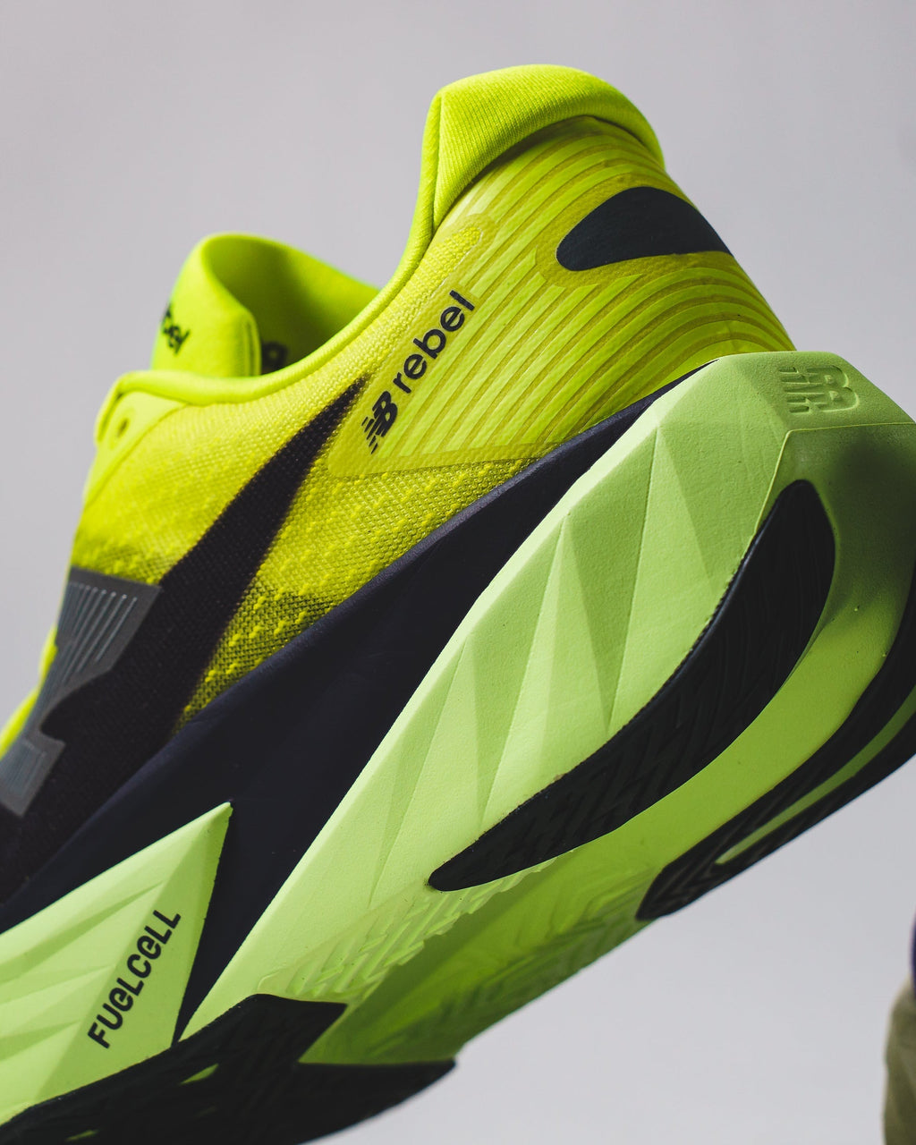 New Balance Men FuelCell Rebel v5 Alkaline Green MFCX4TR