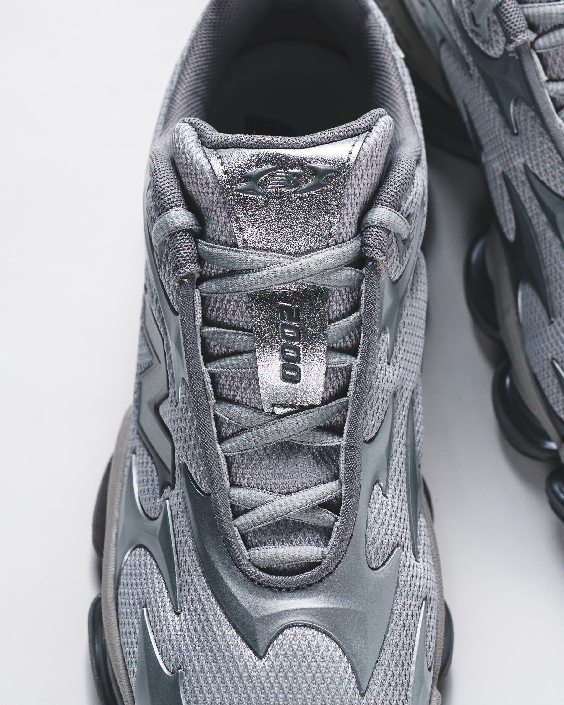 New Balance Unisex 2000 Silver Metallic U20005UW