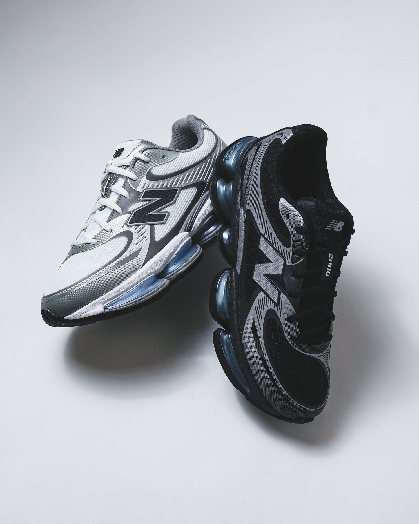 New Balance Unisex Abzorb 2000 White Silver Metallic Core U2000AA