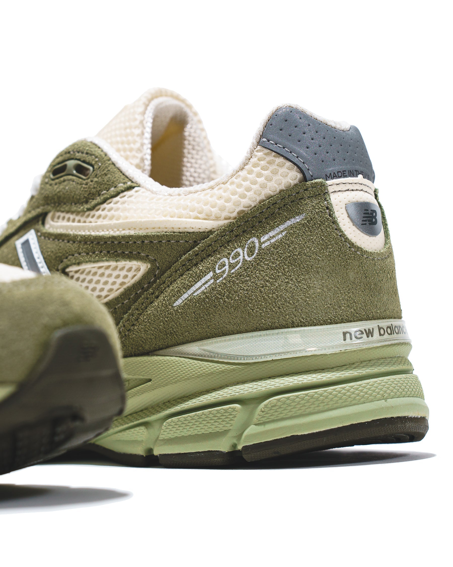 New Balance Unisex Made in USA 990v4 Olive Leaf U9901MX