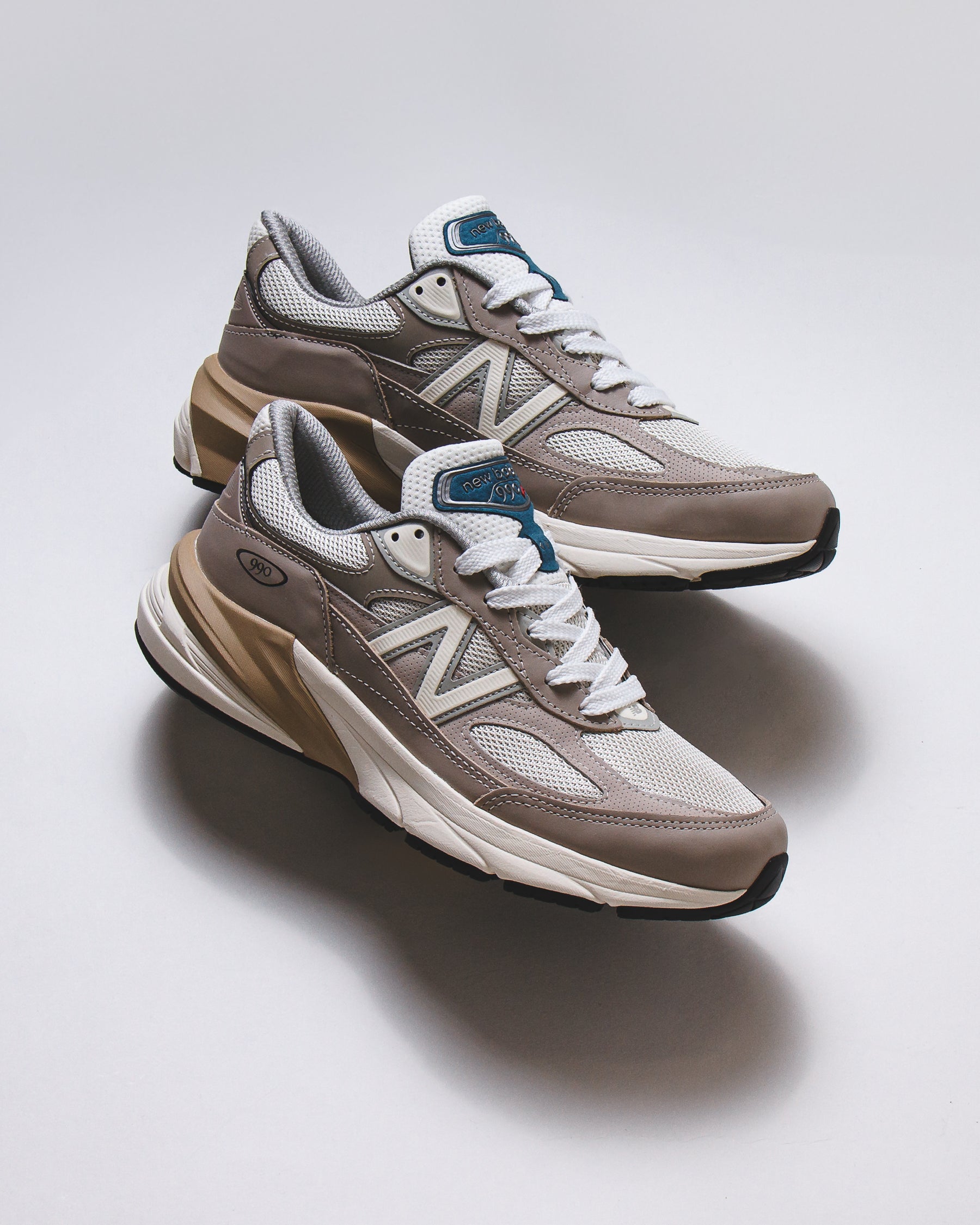 New Balance Unisex Made in USA 990v6 Light Mushroom U990MM6