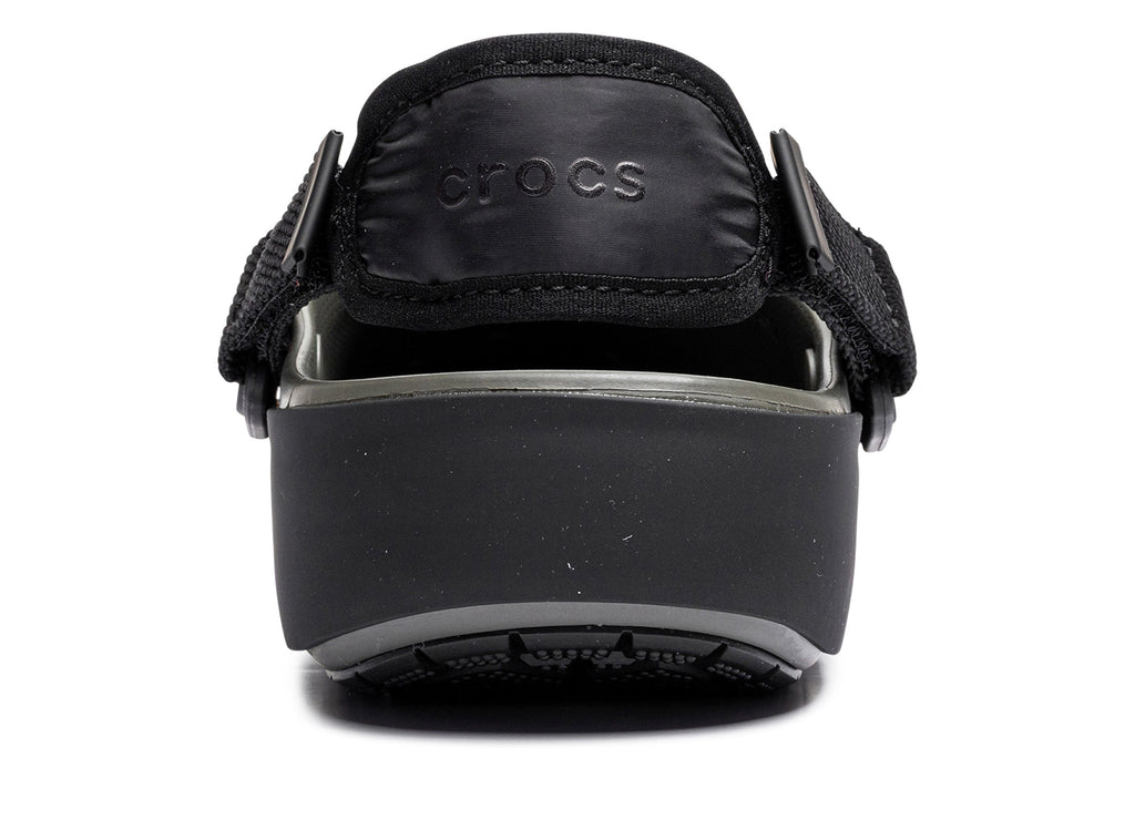 Crocs Classic Elevated Quilted Clog in Grey / Black