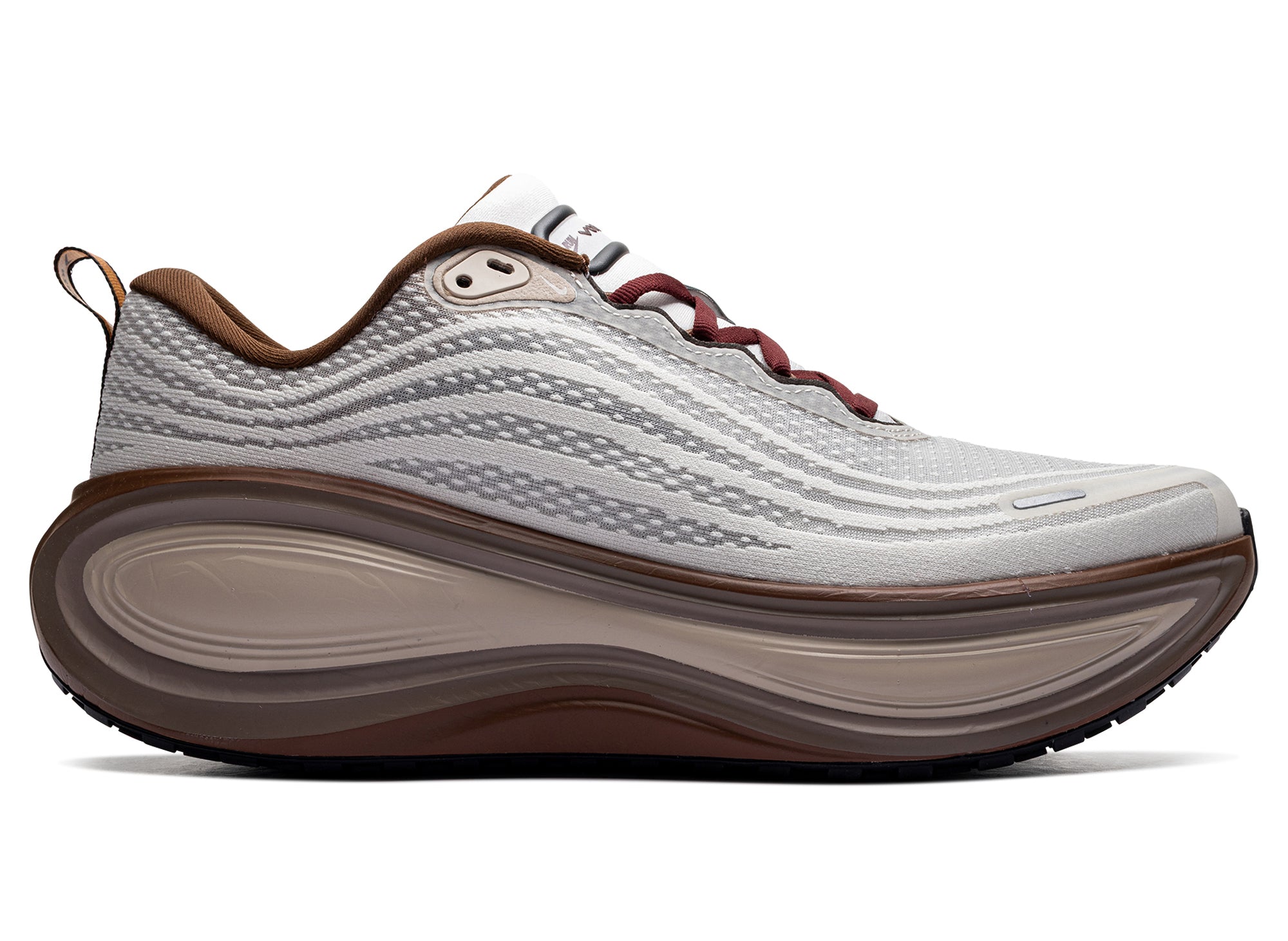 Nike Vomero Plus QS in 'Sail / Pecan'
