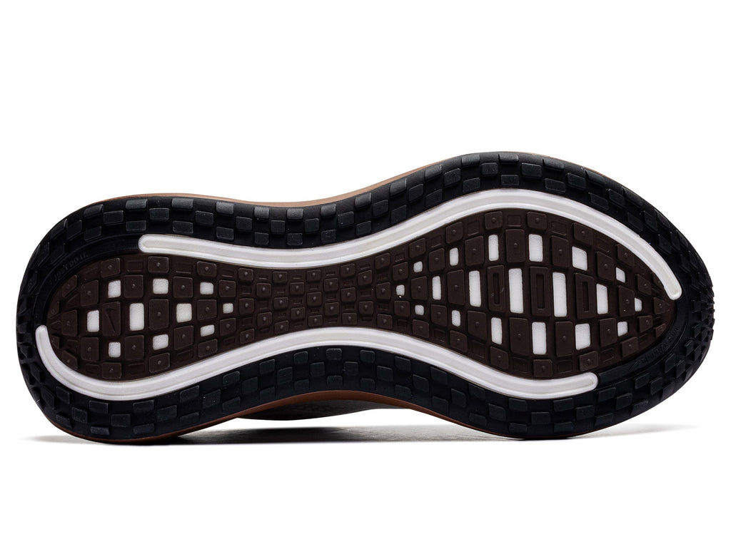 Nike Vomero Plus QS in 'Sail / Pecan'