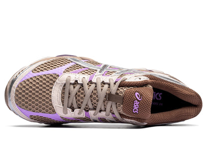 Asics Gel-Cumulus 16 in 'Cinnamon / Pure Silver'