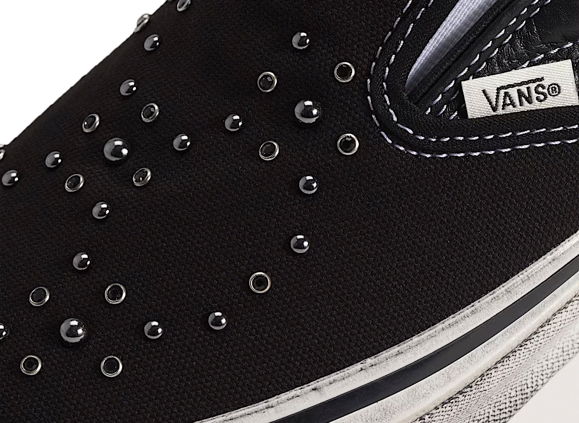 Vans LX Classic Slip-On 98 Pearlized in Black