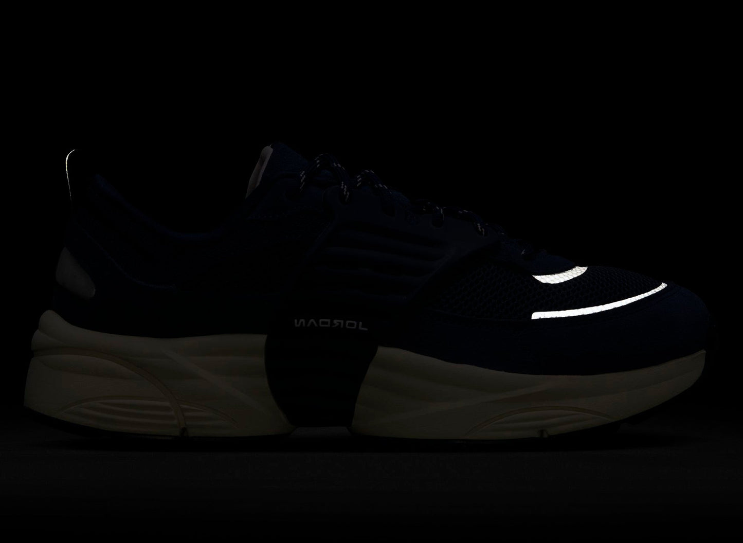 Air Jordan Trunner O/S in Midnight Navy