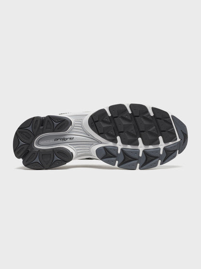 Saucony Progrid Triumph 4 Sneakers | White/Silver