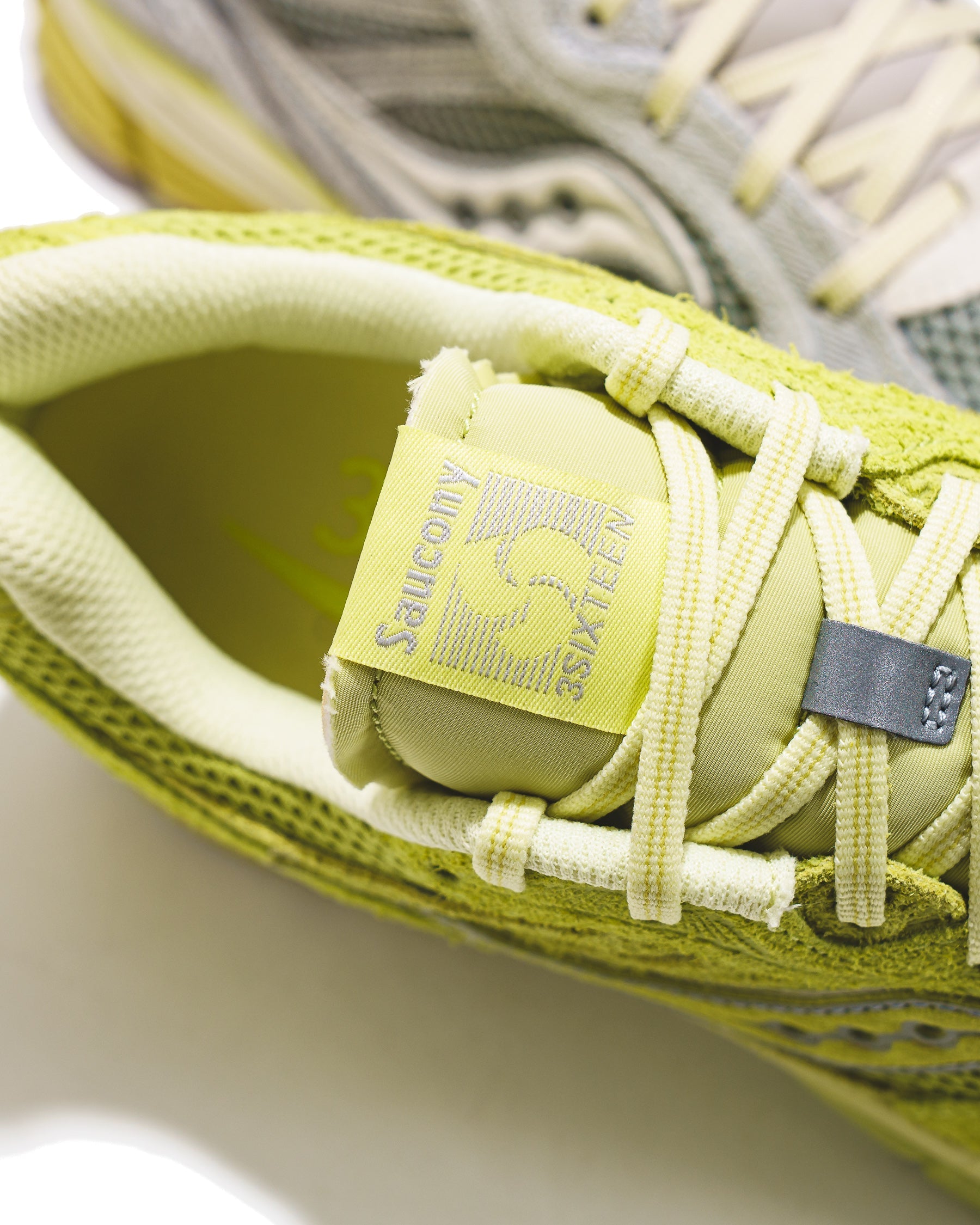 Saucony x 3sixteen Unisex ProGrid Guide 7 Lime Raffia S71044-2